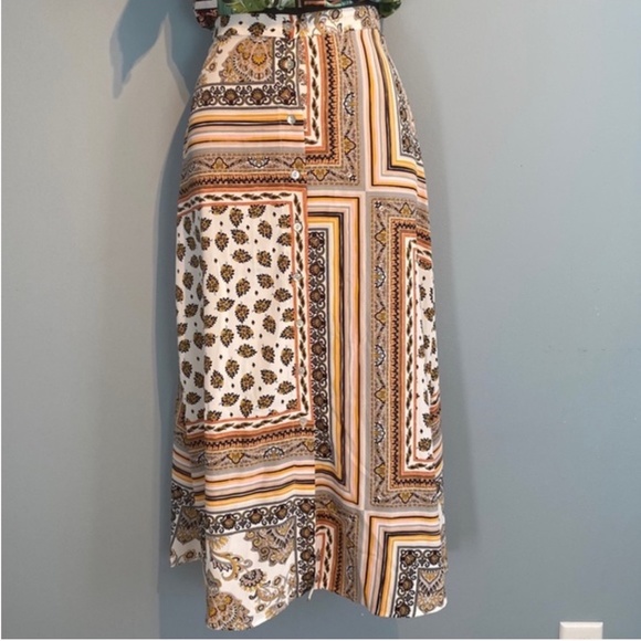 Mango A-line button-up abstract skirt - Picture 6 of 7